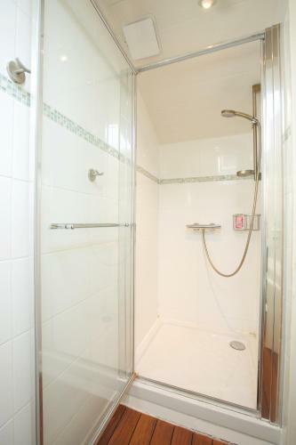 Central Villa 200 M From The Beach