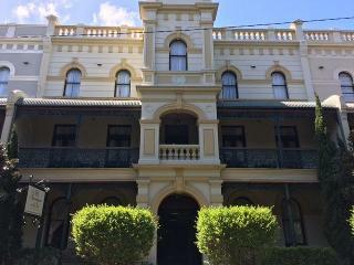 Avonmore On The Park Boutique Hotel