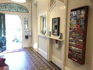 Avonmore On The Park Boutique Hotel