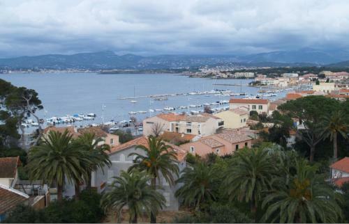 Hostal Chambrestudio Bord De Mer
