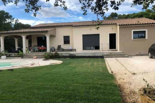 Villa 145 M2 Avec Piscine, Dans Un Milieux Arbor�.
