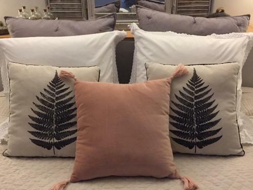 Bed & Breakfast Les Aigui�res En Provence