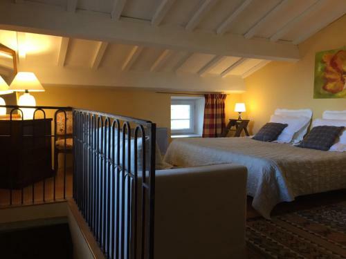 Bed & Breakfast Les Aigui�res En Provence