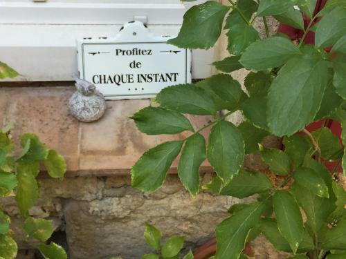 Bed & Breakfast Les Aigui�res En Provence