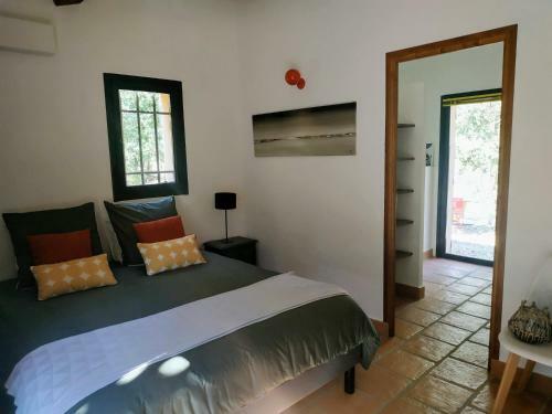 Hostal Villa Bleucassis