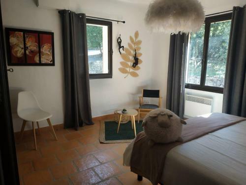 Hostal Villa Bleucassis