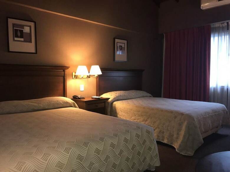 Hotel Howard Johnson Pilar Resort Spa & Convention Center