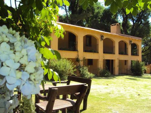 Hotel Loma Bola