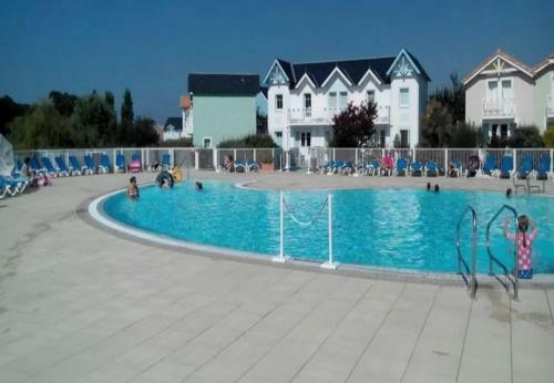 Residence Le Bocage - Piscine Chauffee