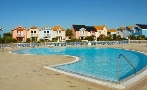 Residence Le Bocage - Piscine Chauffee