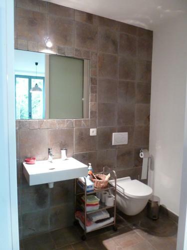 Hostal Maisonnette Tassin