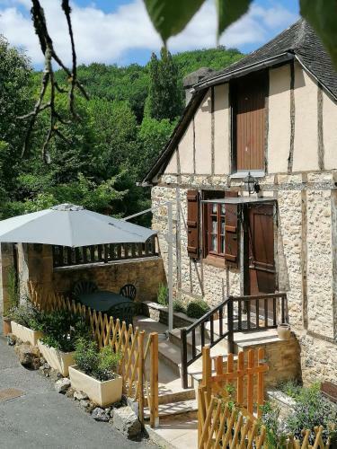 Hostal Les Gites De La Haute Bigassou