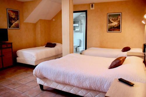 Hotel Logis La Chaumi�re Saint-maurice