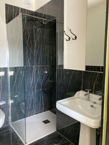 Hostal Au Petit Thouars