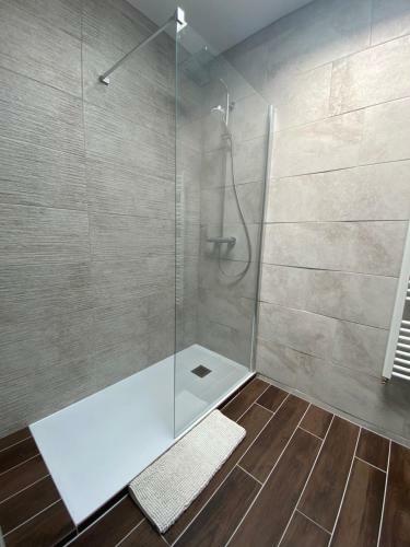 Apartamento T2 Centre De Thonon Avec Vue Lac
