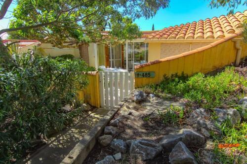 Dormir Dans Une Villa Camembert � Torreilles Plage