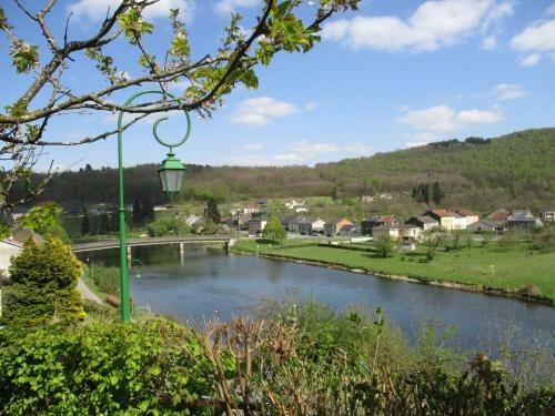 Maison L'hirondelle Rustique � Tournavaux