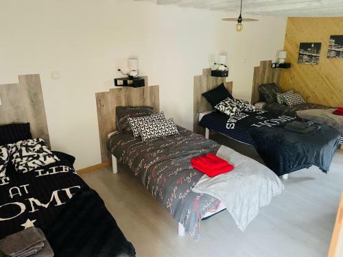 G�te � L?ombre D?une Tour