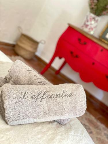 Bed & Breakfast L'effront�e