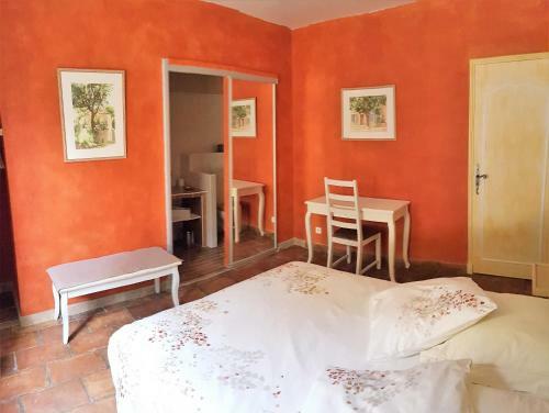 Bed & Breakfast Le Mas Des Hibiscus