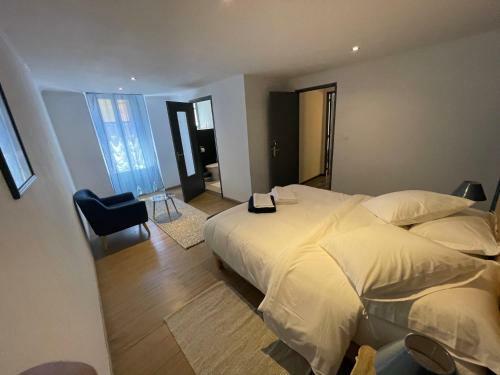 Hostal La Pose Du Canal