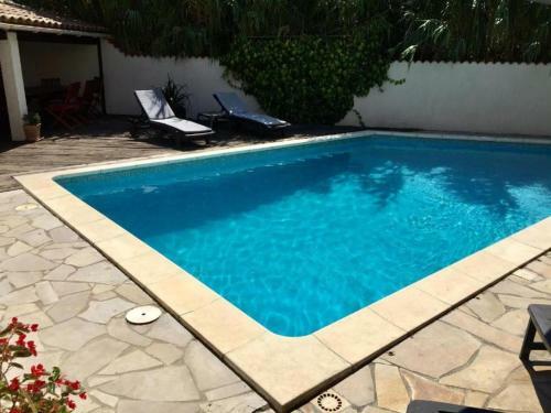 Villa Grande Maison Spacieuse Avec Piscine Priv�e Sans Vis-�-vis