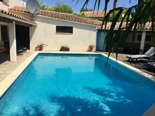 Villa Grande Maison Spacieuse Avec Piscine Priv�e Sans Vis-�-vis