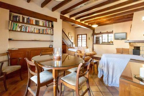 Villa Grande Maison Spacieuse Avec Piscine Priv�e Sans Vis-�-vis