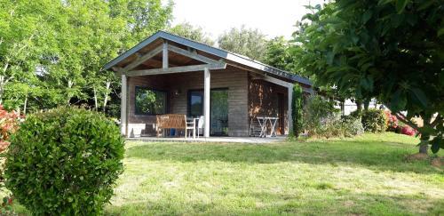 Camping Les Vergers De Squividan ***