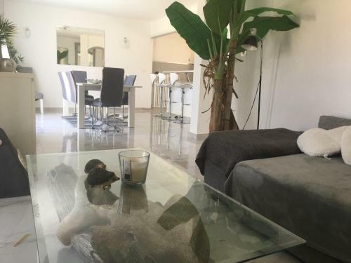 Magnifique Villa Avec Piscine � Toulon