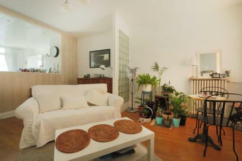 Apartamento Beautiful And Spacious Flat #tours #train Station #parking