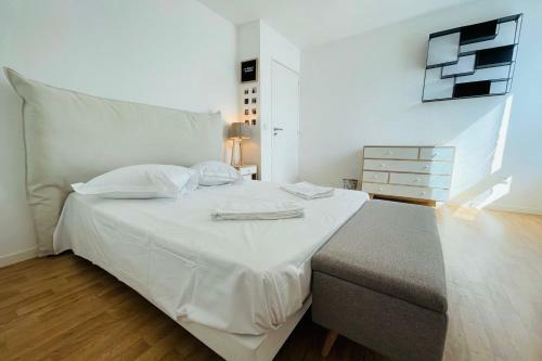 Bright Apartment In A New Building With Garage