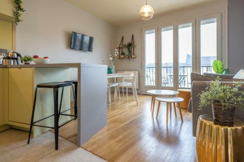 Apartamento Tours Centre - Proche Gare - Parking V�lo - Balcon - Arriv�e Autonome
