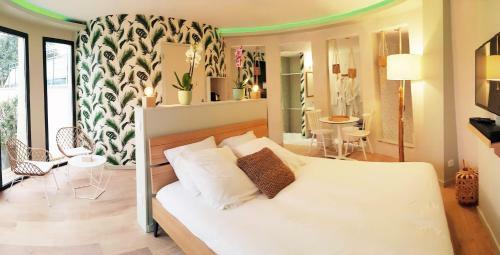 Hotel Le Ch�teau De Luxe