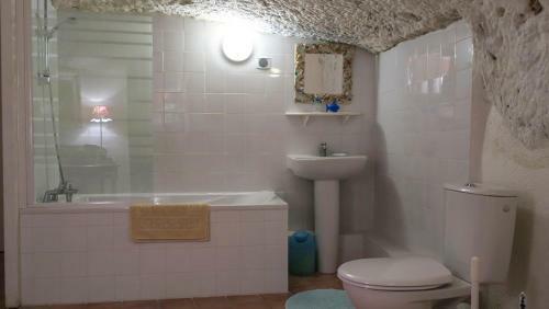 Bed & Breakfast La Cave De L'�peron
