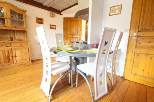 Apartamento G�te Par Ci, Par L�