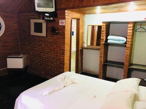 Hostal Pousada Quintal Das Pedras