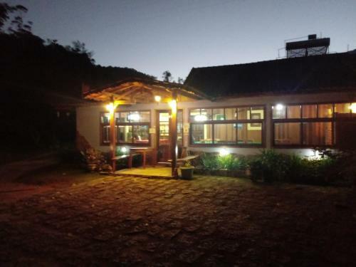 Hostal Pousada S�tio Das Astrap�ias