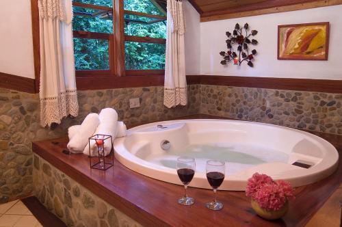 Hostal Pousada Recanto Do Pinheir�o