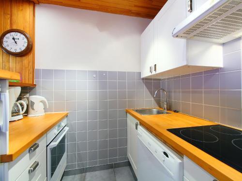 Apartment Le 2100 A Et B-9