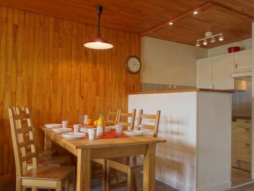 Apartment Le 2100 A Et B-9
