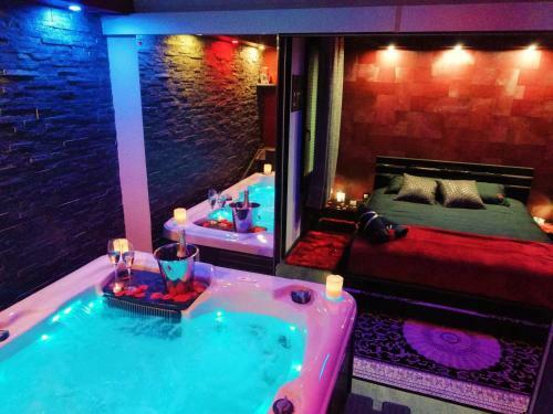 Apartamentos L?insolite, Spa Privatif (appartement Jacuzzi)