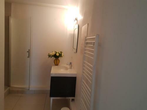 Apartamento Superbe Deux Pi�ces Vue Mer Avec Jardin
