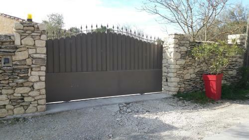 Bed & Breakfast Le Mas Des Alexandrins