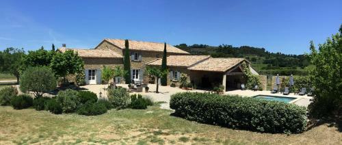 Bed & Breakfast Mas Du Vieux Tilleul
