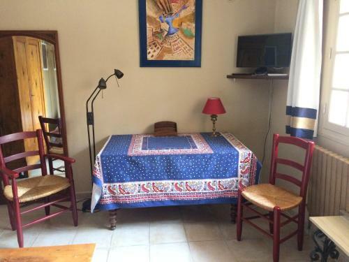 Chambre Dans Villa Charmante