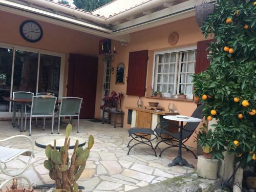Chambre Dans Villa Charmante