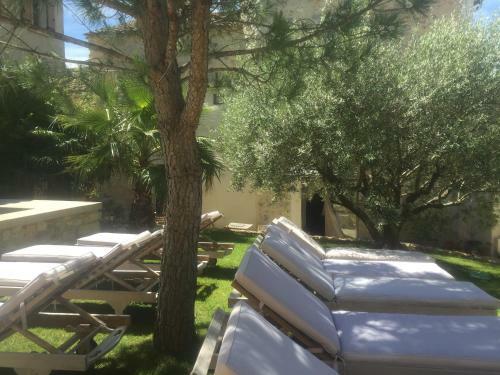 Hostal Le Village