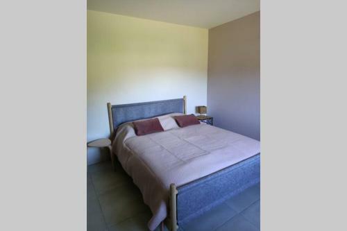 Datcha Dans Les Vignes De Valvign�res
