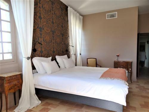 Hostal Ch�teau Montplaisir Charming B&B In Provence